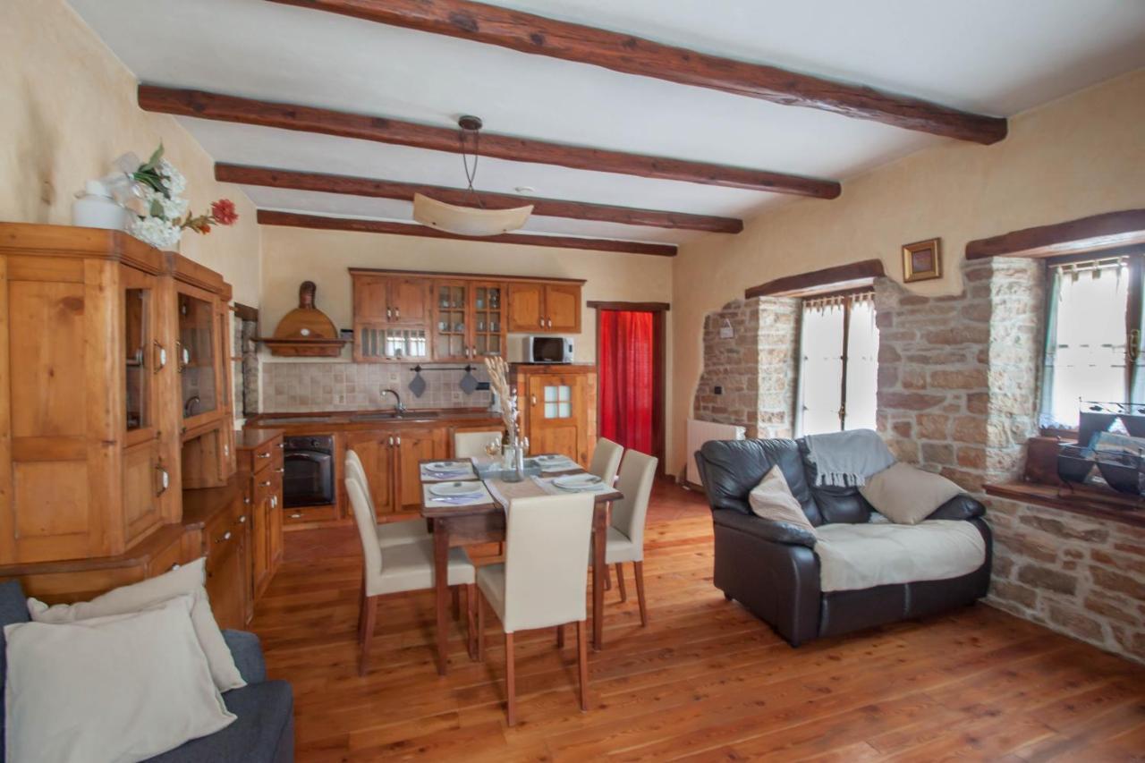 Stara Kuca Apartment Heki Bagian luar foto