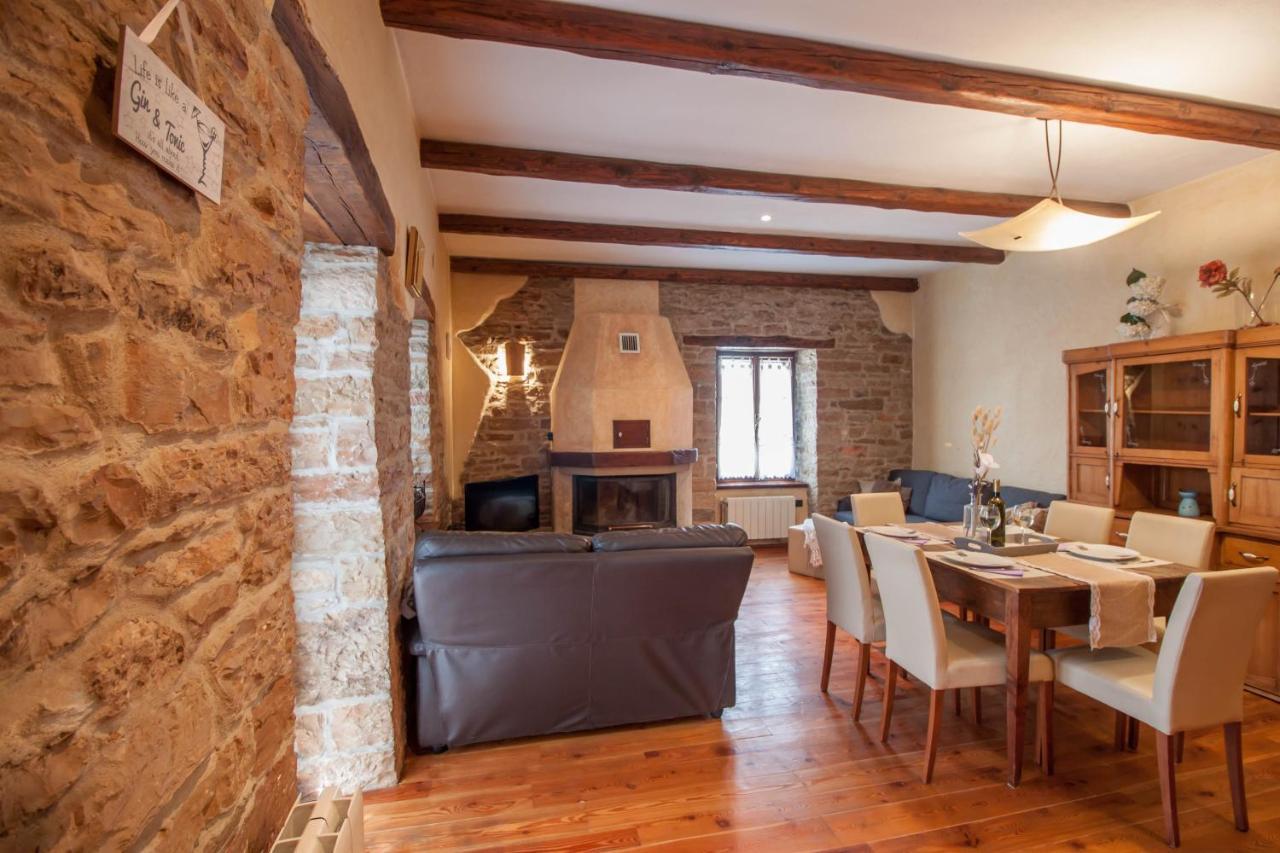 Stara Kuca Apartment Heki Bagian luar foto