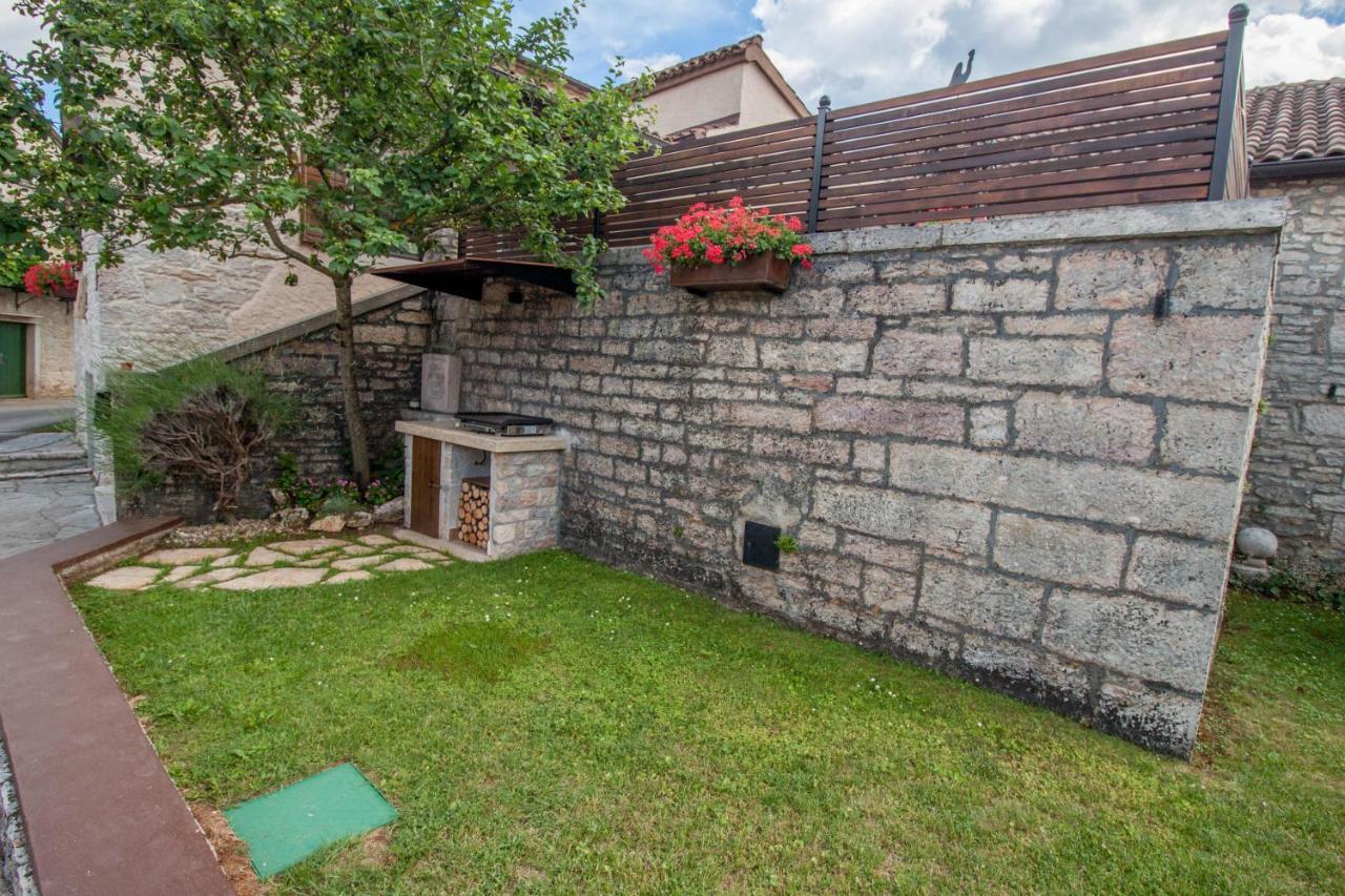 Stara Kuca Apartment Heki Bagian luar foto